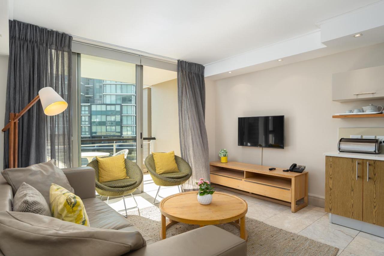 Canal Quays Apartments Cape Town Exterior photo