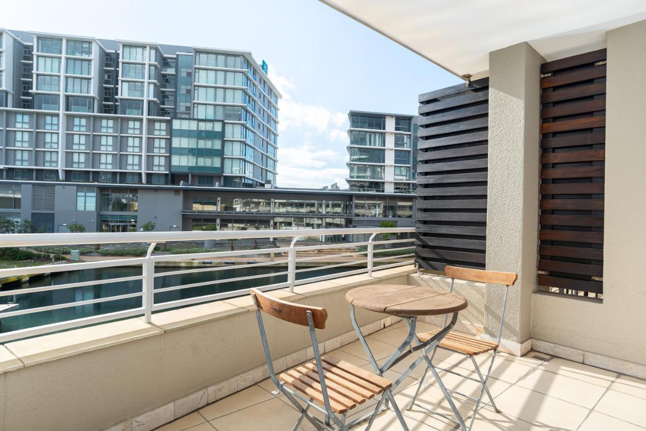 Canal Quays Apartments Cape Town Exterior photo